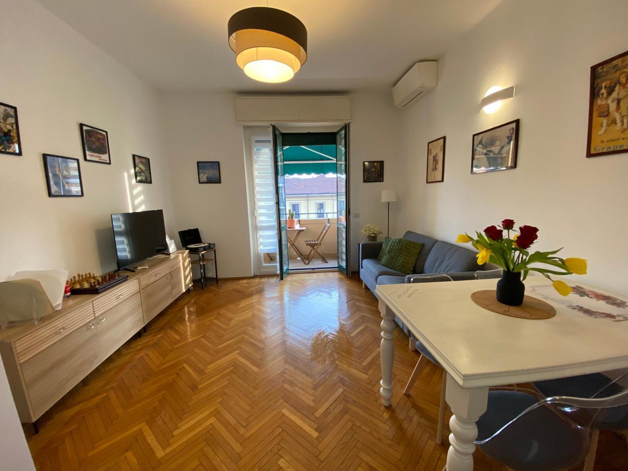 Daniela'S Spazioso Appartamento Ai Navigli Milano Exterior foto