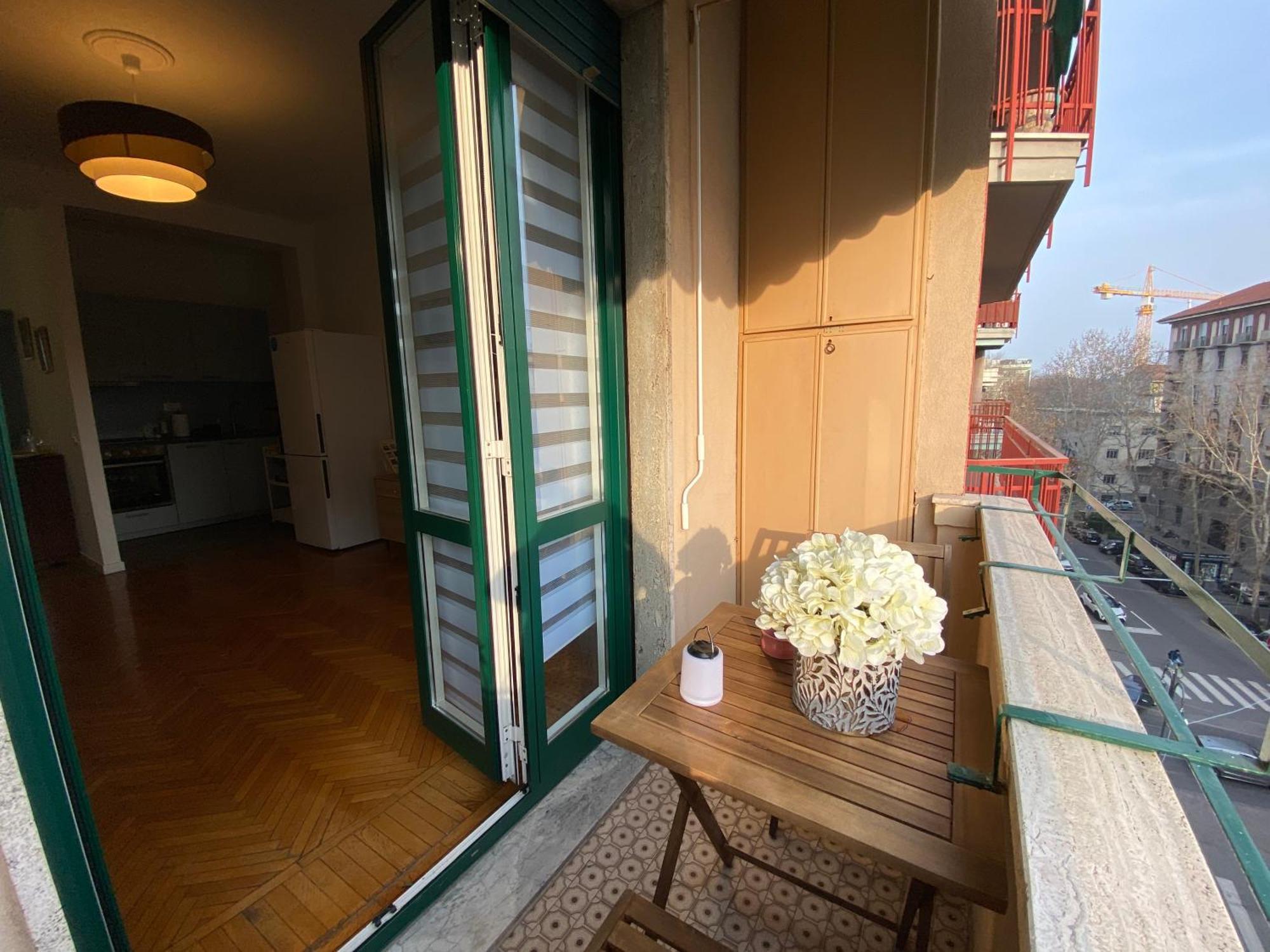 Daniela'S Spazioso Appartamento Ai Navigli Milano Exterior foto