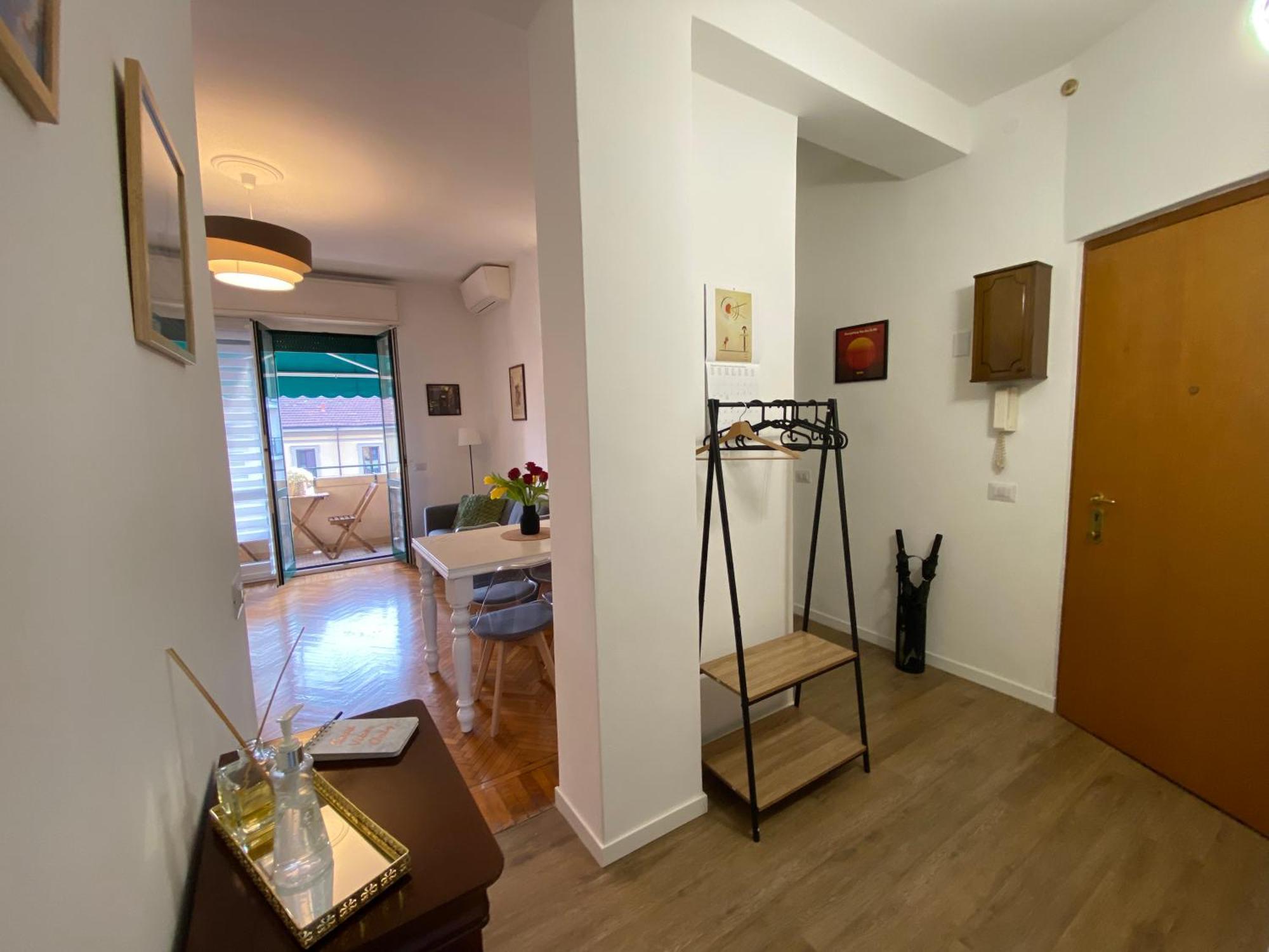 Daniela'S Spazioso Appartamento Ai Navigli Milano Exterior foto