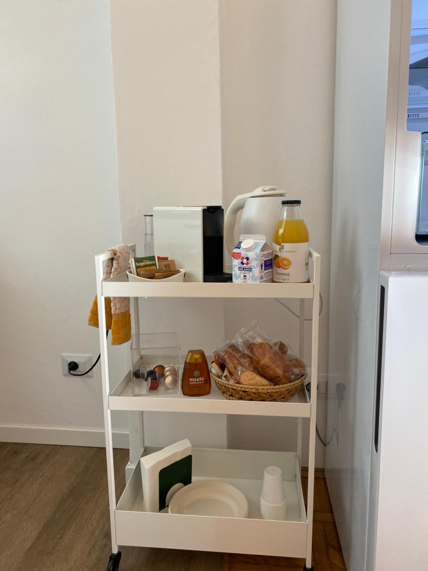 Daniela'S Spazioso Appartamento Ai Navigli Milano Exterior foto